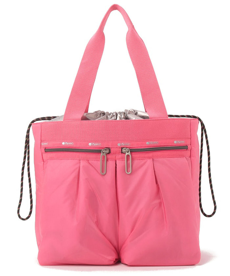 レスポートサック、超軽量「エッセンシャル」シリーズからスタイリスト