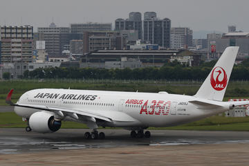 JAL、エアバス A350を羽田～那覇に就航。首里城応援メッセージとともに