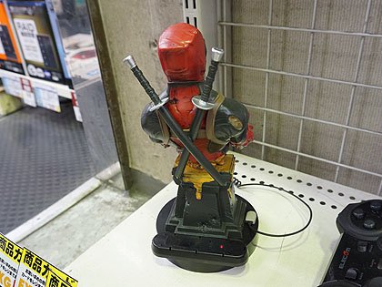 デッドプールやソニックデザインのゲームパッド/スマホ向けスタンド