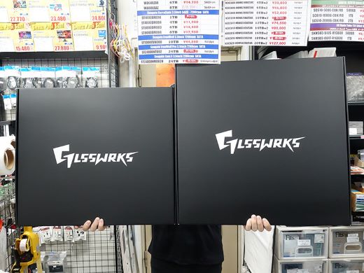 GLSSWRKS製ガラスマウスパッド「Kazemi」の日本限定デザインモデルが