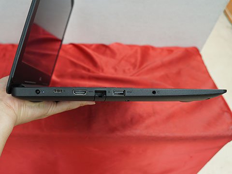 第8世代Core i3搭載の15.6インチノートが17,800円、Windows 11導入済み