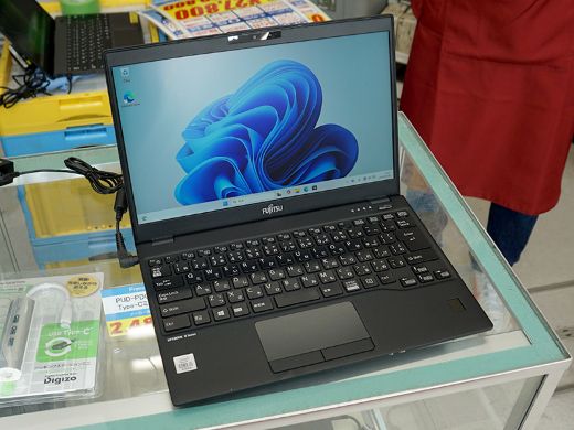 第10世代Core搭載のタッチ対応軽量モバイルノート「LIFEBOOK U9310/D