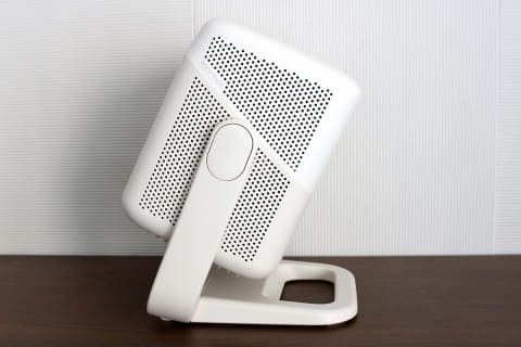 大画面でレトロゲーム”開眼、10万円を切る本格プロジェクタ「N1S Nano