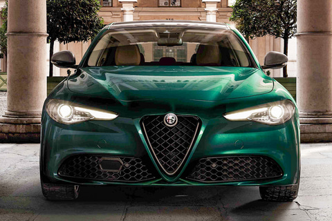 アルファ ロメオ、緑の限定車「ジュリア 2.0ターボ・ヴェローチェ
