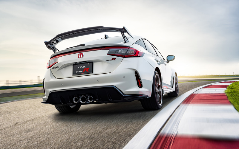 ホンダアクセス、新型「シビック TYPE R」用純正アクセサリーの一部