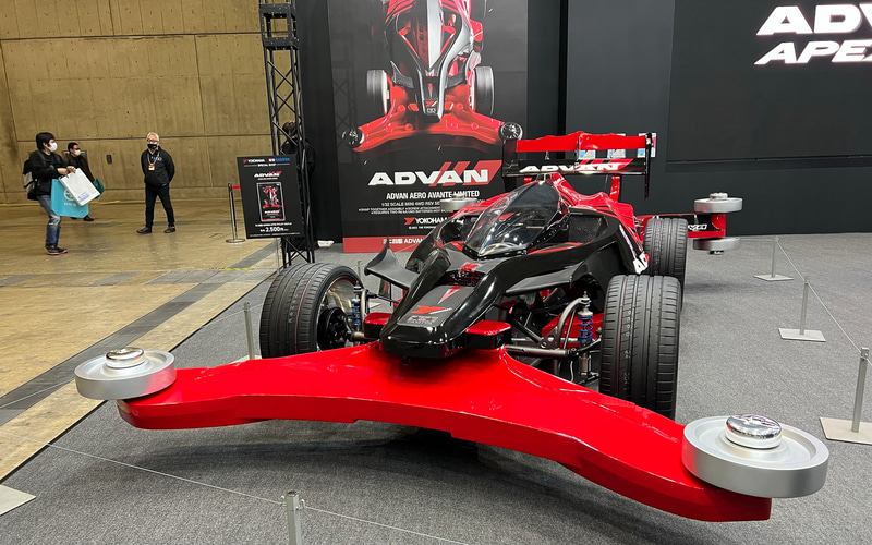 1/1 ミニ四駆の「ADVAN エアロ アバンテ」に出会え、ミニ四駆も購入