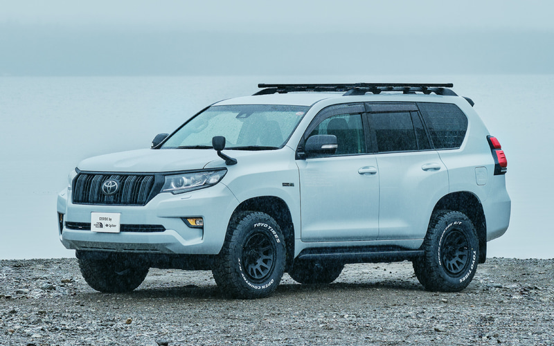 コーデバイ、ノースフェイスらと共同製作した「ランクルプラド」を