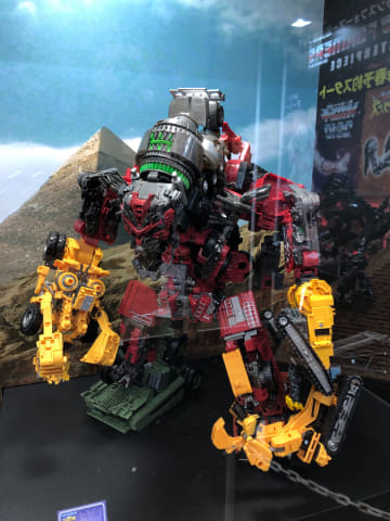 WF2020W速報】「トランスフォーマー」より8体で合体可能な