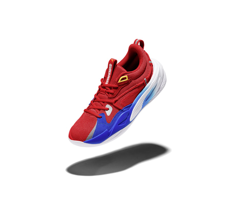 プーマと「マリオ」がコラボ！ 真っ赤なデザインが特徴のコラボ