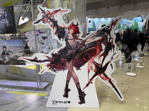 コミケの「アークナイツ：エンドフィールド」ブースに長蛇の列