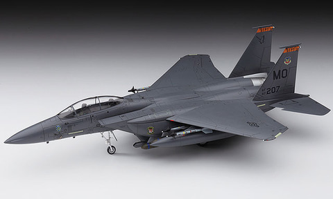 F-15E」の量産型が再び登場。「F-15E ストライク イーグル」が8月5