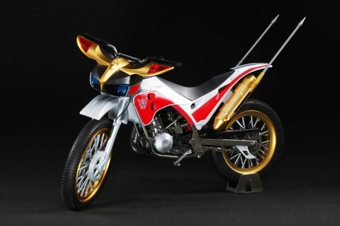 レビュー】「Figure-rise Standard トライチェイサー2000」レビュー