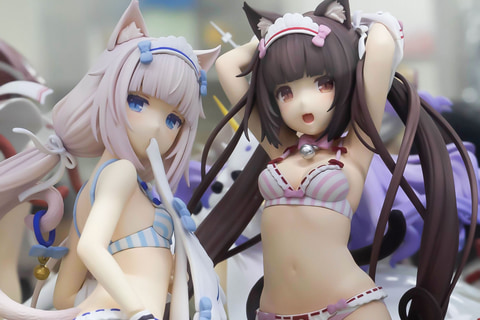 ネコぱらバニラ & チョコラ 着替えのひと時スケールフィギュア2体