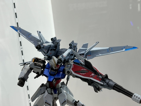 METAL BUILD ストライクガンダム」に待望のI.W.S.P.が登場！ランチャー