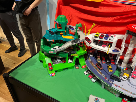 トミカワールド」シリーズより「トミカビル」最新作「グランドモール