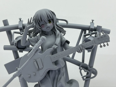 ぼっち・ざ・ろっく」より「伊地知虹夏」と「喜多郁代」のフィギュアが