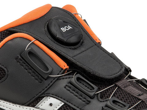 アシックス、ダイヤルでフィット性を調整できる作業用靴 - Impress Watch