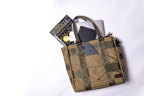 BRIEFING、初代のトートバッグを復刻した「PROTECTION TOTE