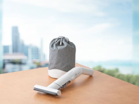 レイコップ、UV除菌可能なハンディクリーナー「RAYCOP GO」 - 家電 Watch