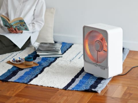 シロカの電気ストーブは省電力で倍暖かい? 手入れもラク - 家電 Watch