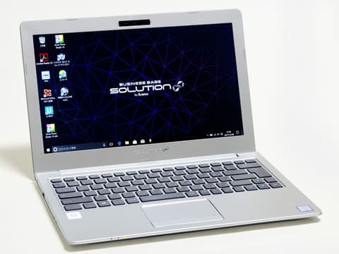 西川和久の不定期コラム】4コアCore i7/顔認証カメラ搭載で10万円の