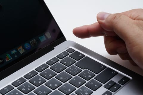 Hothotレビュー】4コアに倍増した「MacBook Air 2020」をmacOSと