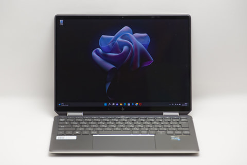 Hothotレビュー】ビューティカメラにもなる！？3Kディスプレイの