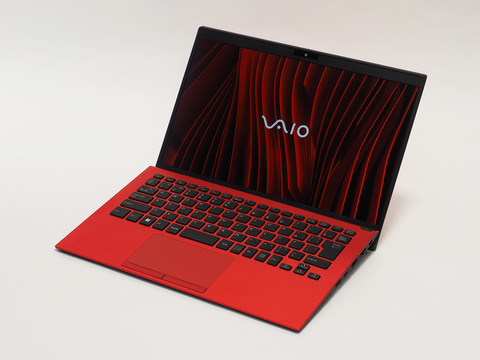 やじうまミニレビュー】これはいい“赤”だ！VAIO SX14の新色「ファイン