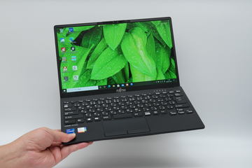 富士通、世界最軽量を大幅に更新した13.3型モバイル「LIFEBOOK UH