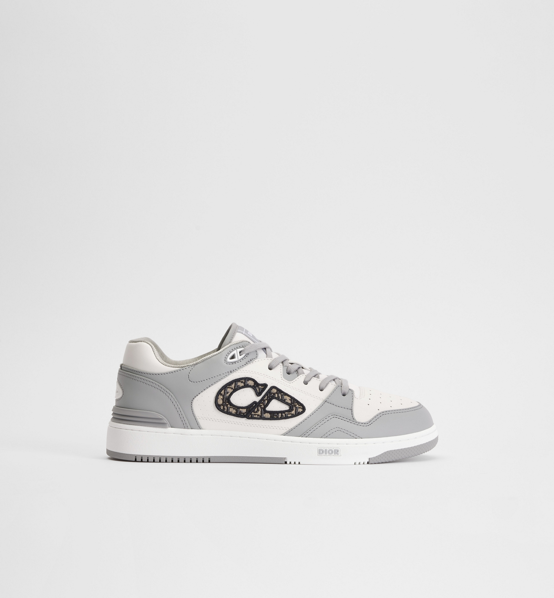 3SN318ZXUH860_SBG_E02?$