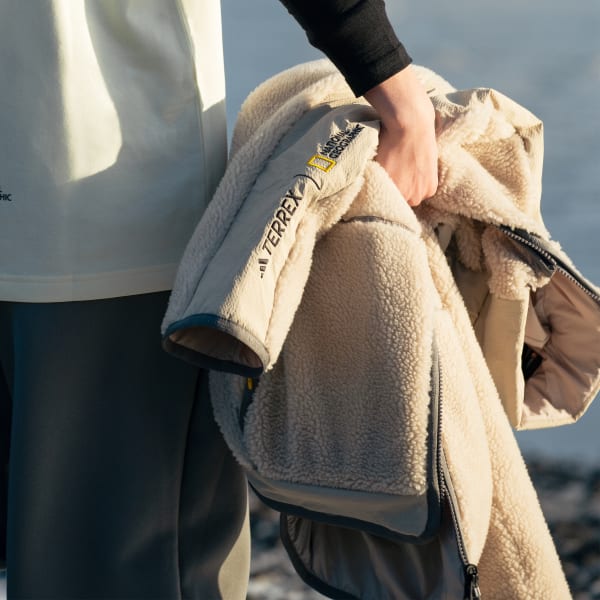 アディダス ©ナショナル ジオグラフィック ハイパイルジャケット