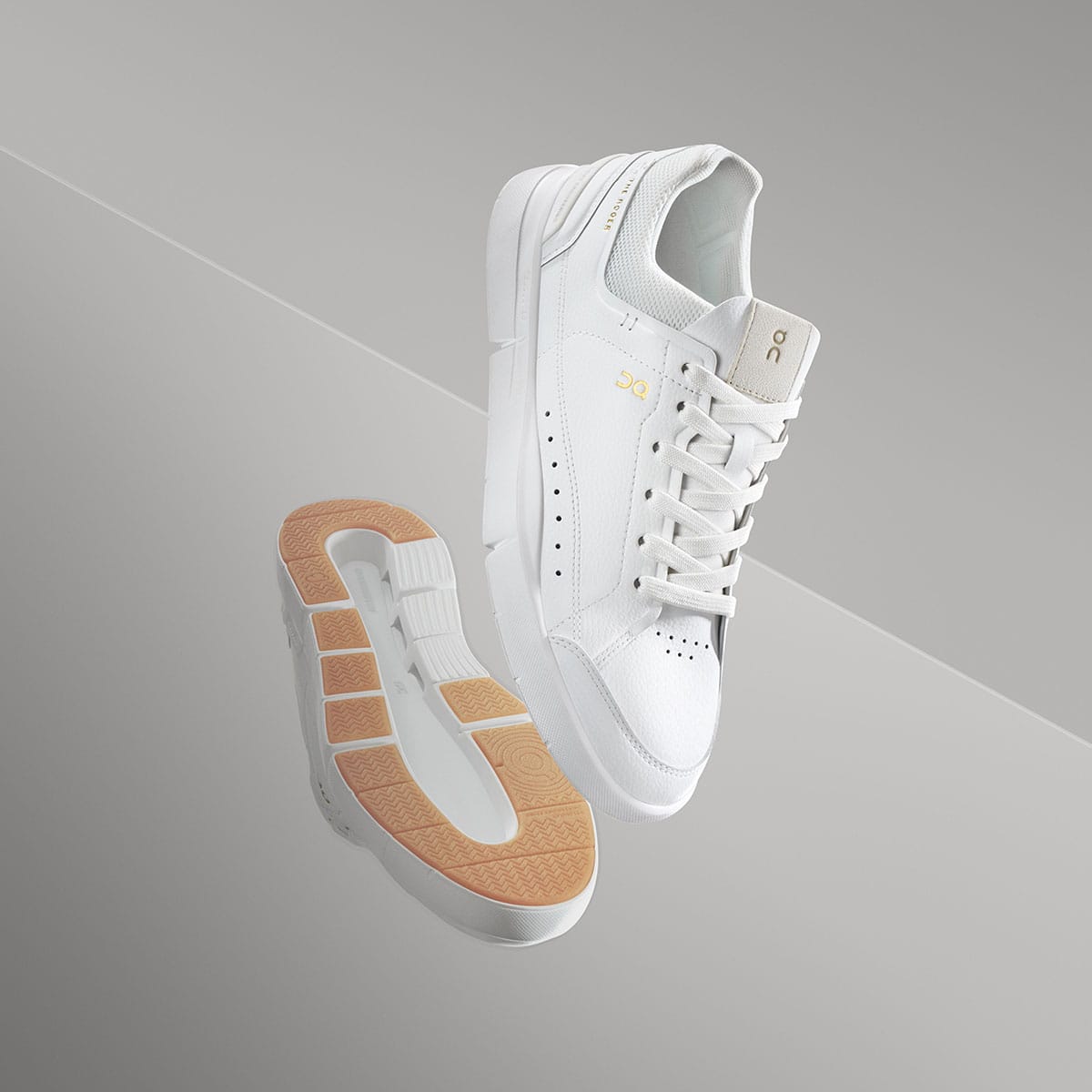 On THE ROGER CENTRE COURT White/Gum（オン ザ ロジャー センター