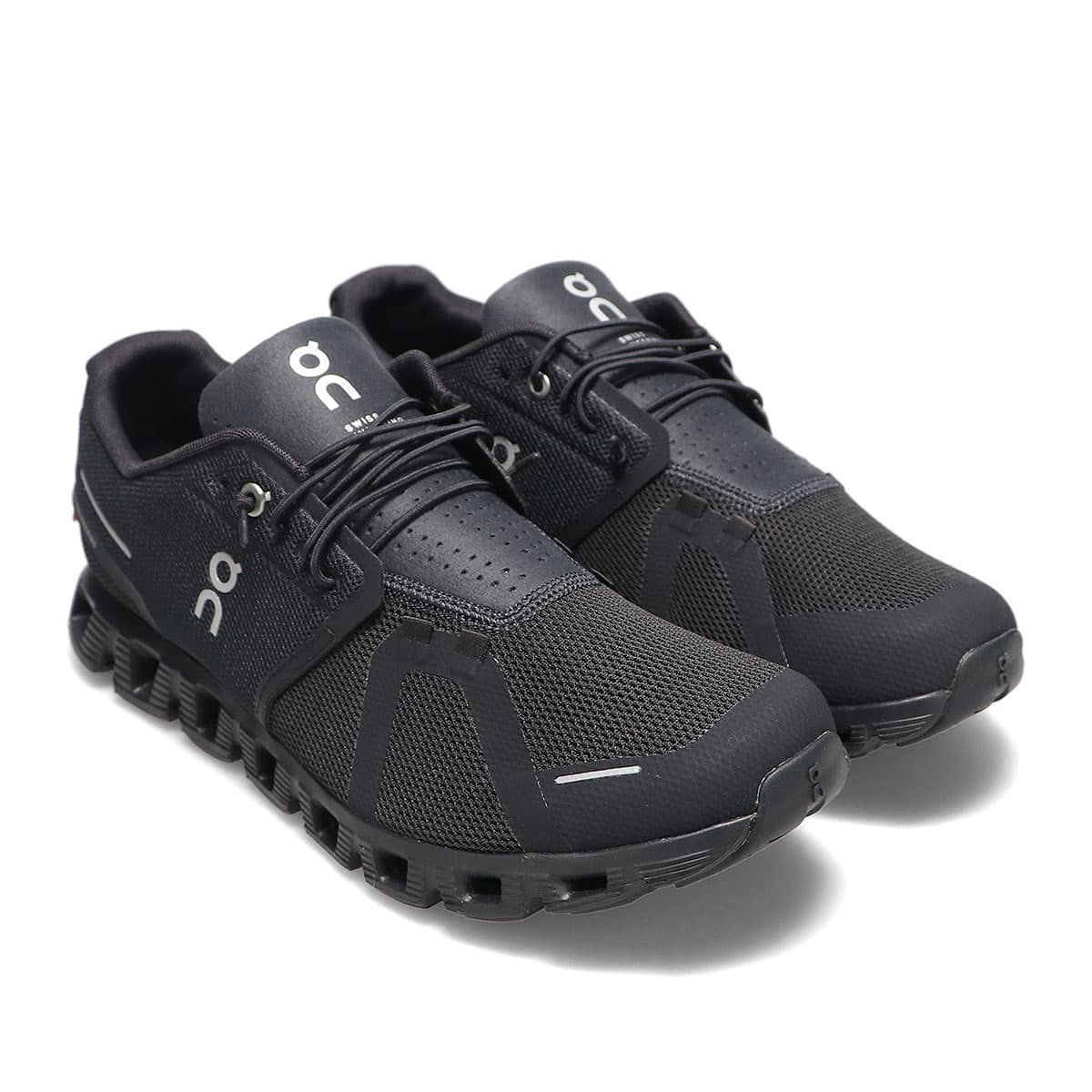 On Cloud 5 M All Black （オン クラウドファイブ-ブラック） | atmos