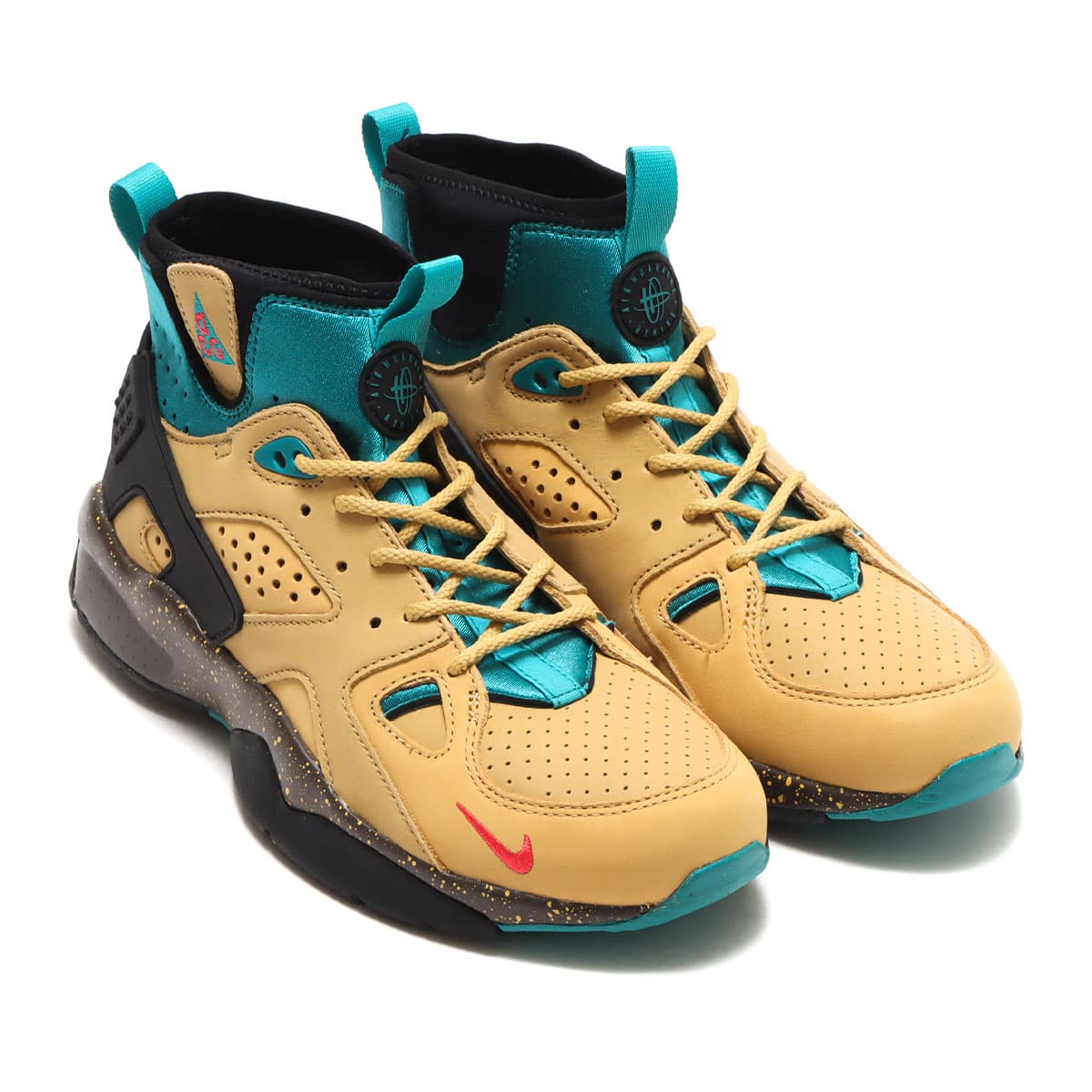 NIKE ACG AIR MOWABB TWINE/FUSION RED-CLUB GOLD-TEAL CHARGE 22SU-I