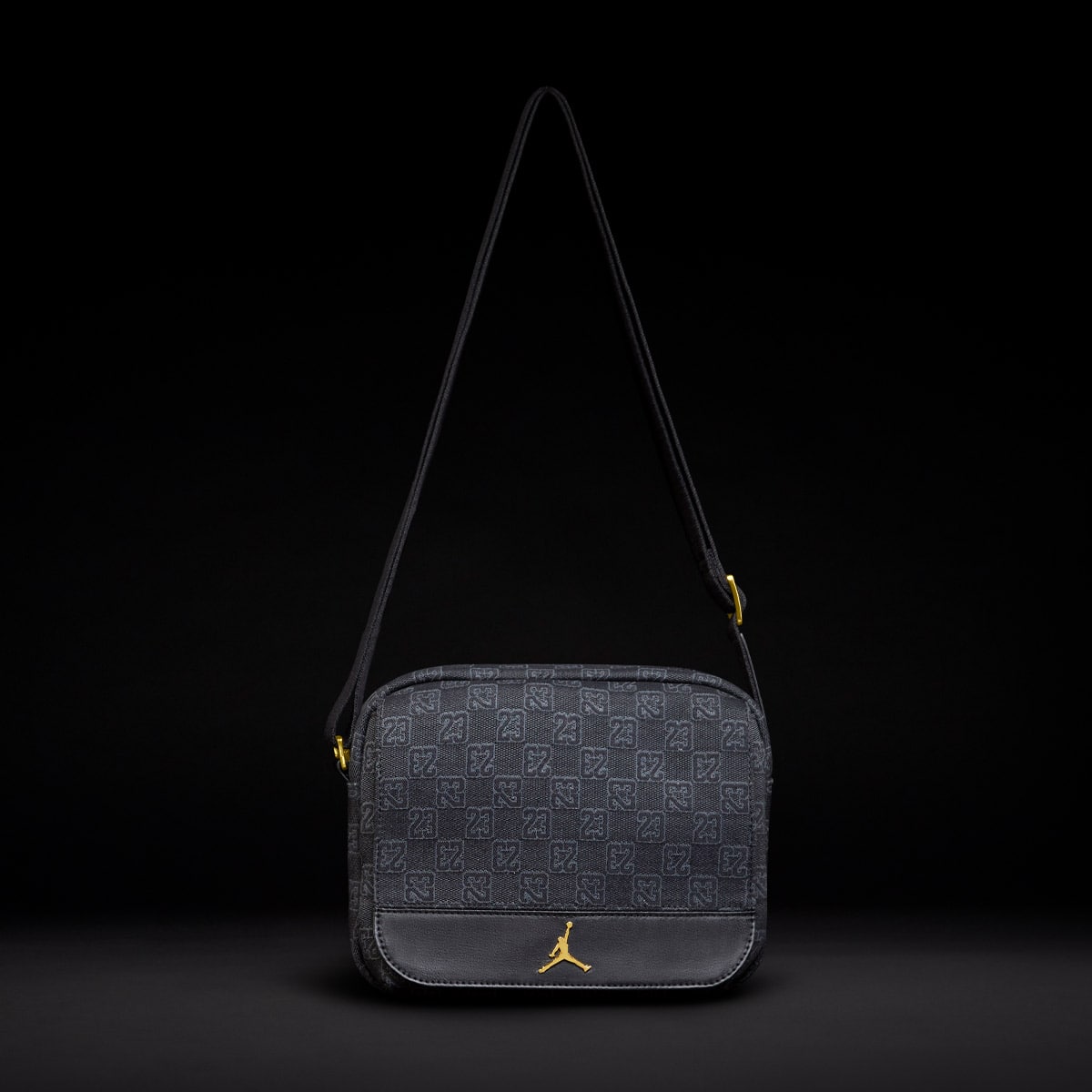 JORDAN BRAND MONOGRAM MINI MESSENGER BAG BLACK 23HO-S（ジョーダン