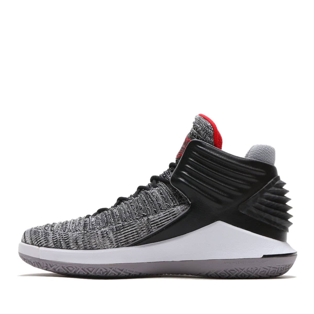 JORDAN BRAND AIR JORDAN XXXII PF BLACK/UNIVERSITY RED-WHITE-CEMENT