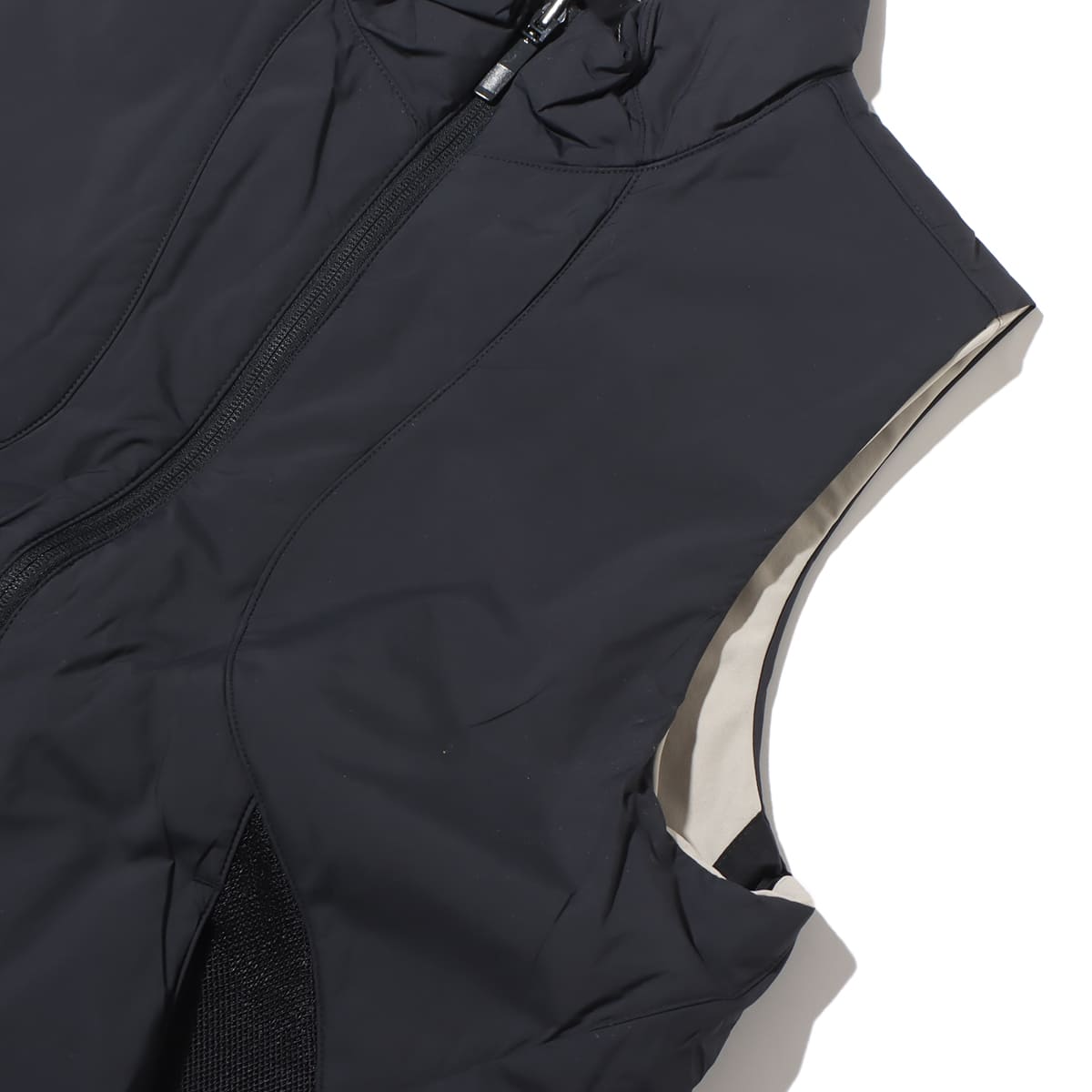 NIKE M NRG NOCTA RVRSBLE VEST DR BLACK/STONE/SMOKE GREY/STONE 23SU