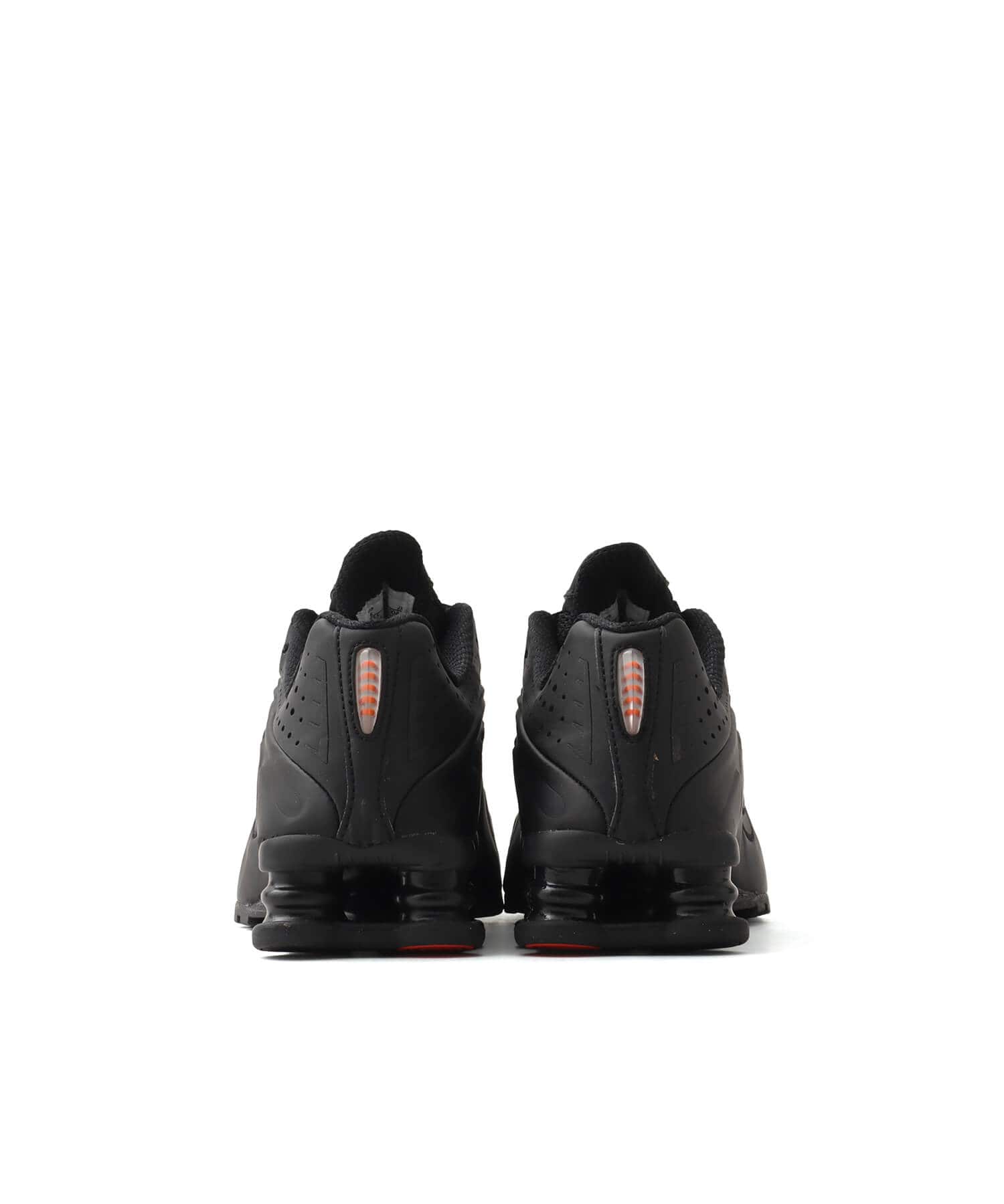 NIKE SHOX R4 BLACK/BLACK-BLACK-MAX ORANGE （ナイキ ショックス R4