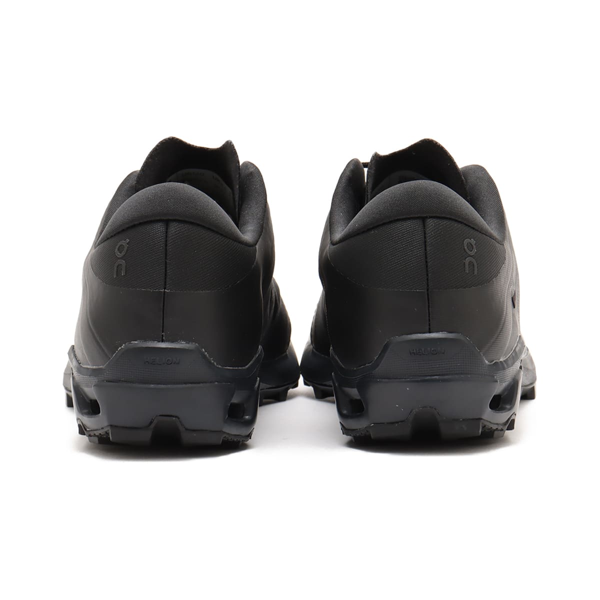 On Cloudventure Peak PAF 1 M All Black（オン クラウドベンチャー