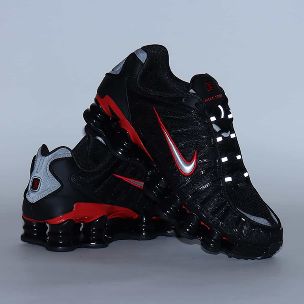 NIKE SHOX TL BLACK/METALLIC SILVER-UNIVERSITY RED （ナイキ