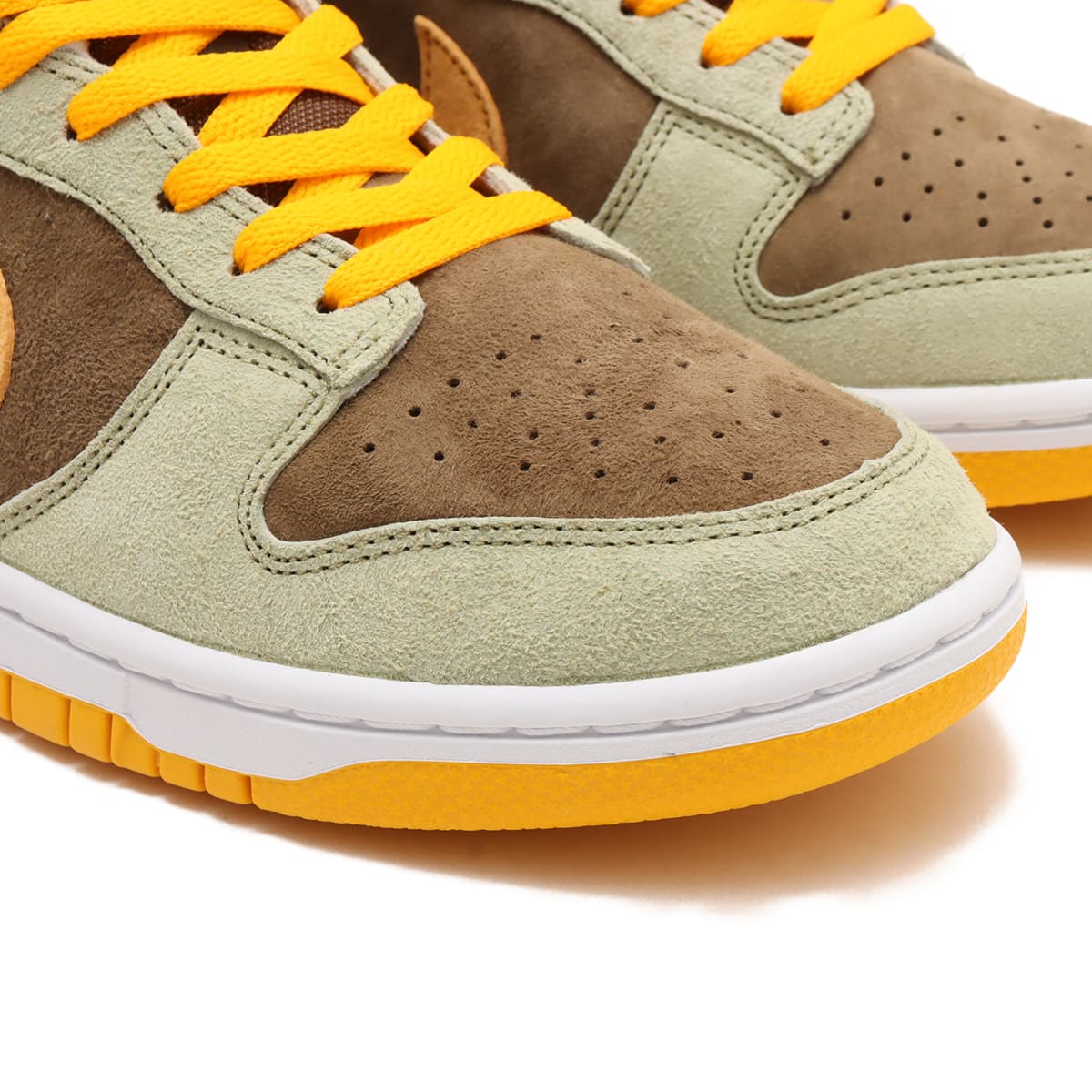 NIKE DUNK LOW SE DUSTY OLIVE/PRO GOLD-LIGHT OLIVE-WHITE 24SP-S