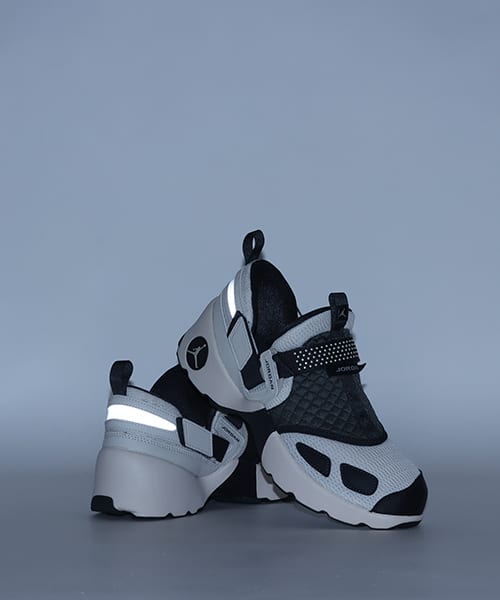 JORDAN BRAND WMNS JORDAN TRUNNER LX LT OREWOOD BRN/ANTHRACITE