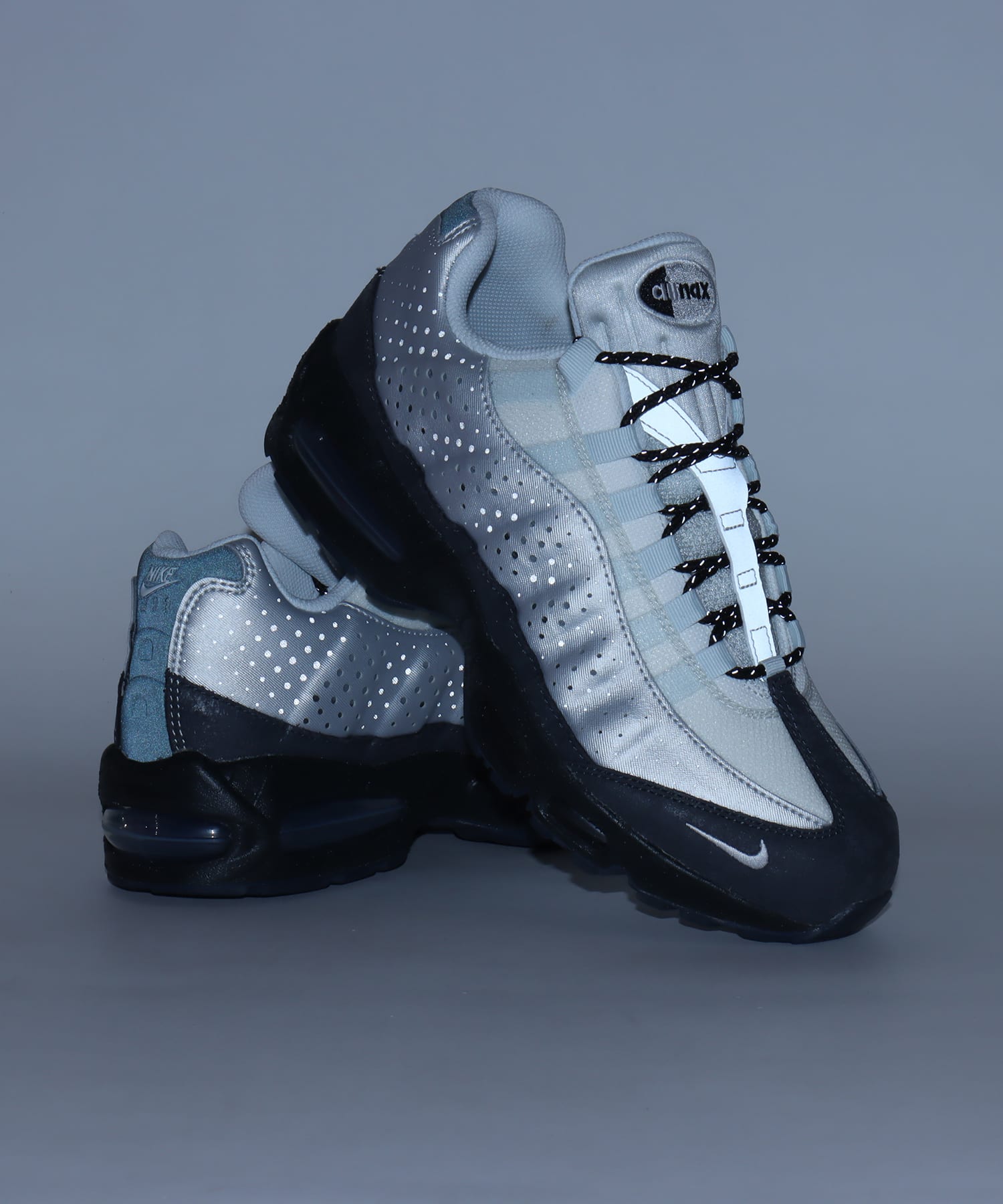 NIKE AIR MAX 95 BIG BUBBLE SE PHOTON DUST/METALLIC SILVER（ナイキ