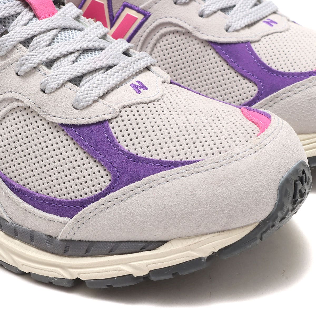 New Balance M2002RWB GRAY/PINK（ニューバランス M2002RWB-グレー