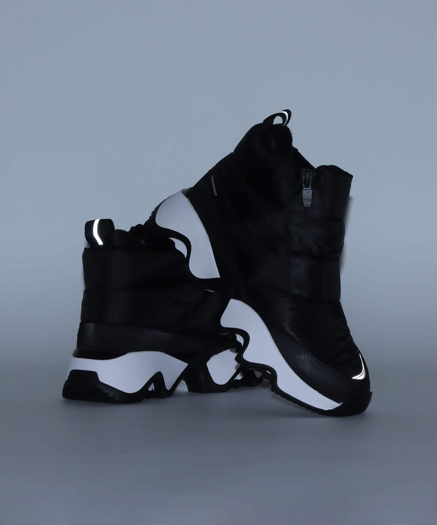 SOREL KINETIC IMPACT PUFFY ZIP WP Black Black（ソレル キネティック