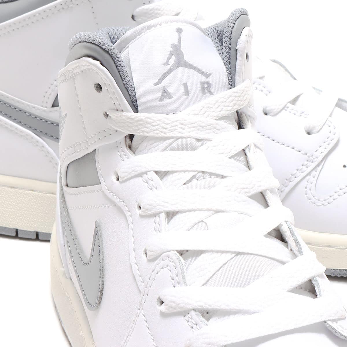 JORDAN BRAND AIR JORDAN 1 MID GS WHITE/STEALTH 22FA-I（ジョーダン