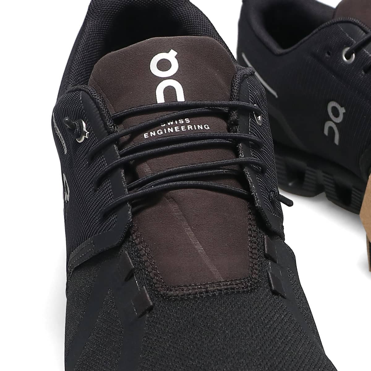 On Cloud 5 Waterproof M All Black （オン クラウドファイブ