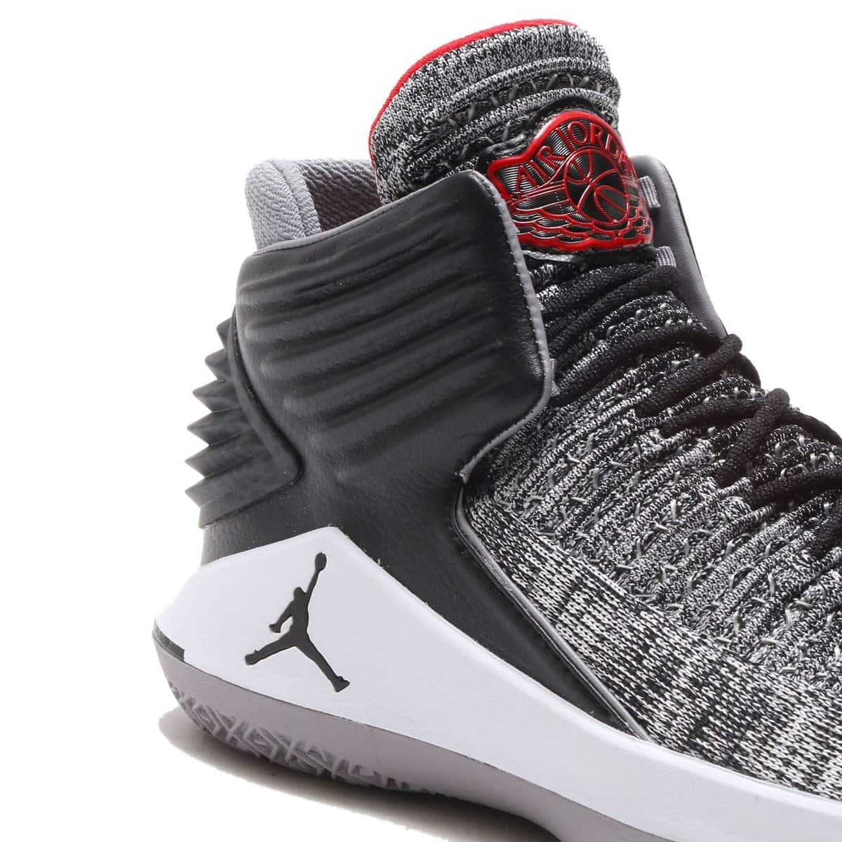 JORDAN BRAND AIR JORDAN XXXII PF BLACK/UNIVERSITY RED-WHITE-CEMENT