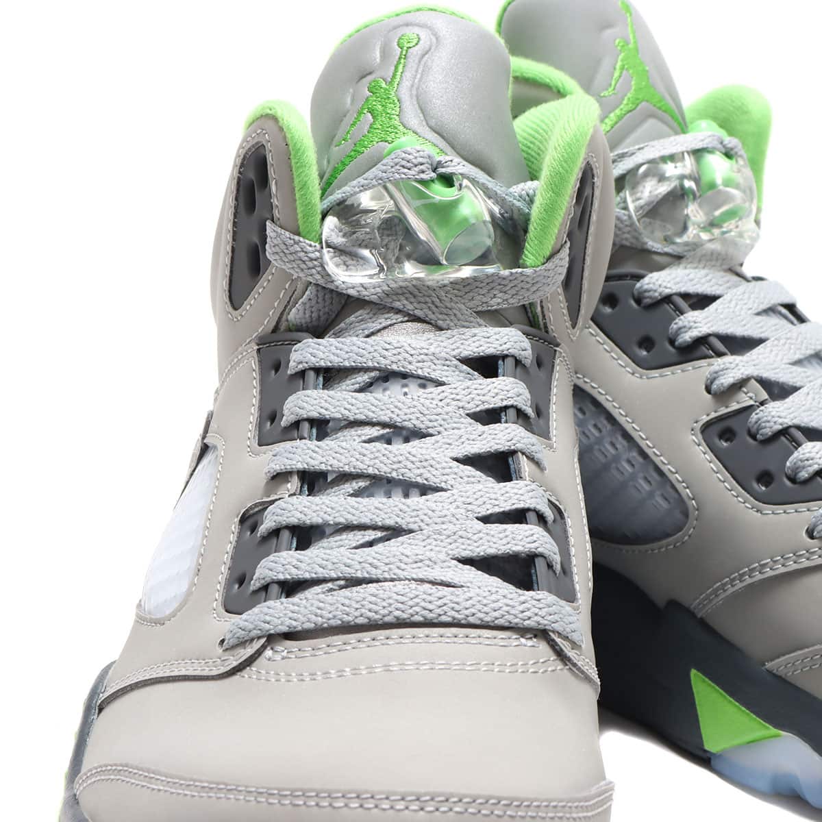 JORDAN BRAND AIR JORDAN 5 RETRO SILVER/GREEN BEAN-FLINT GREY 22SU