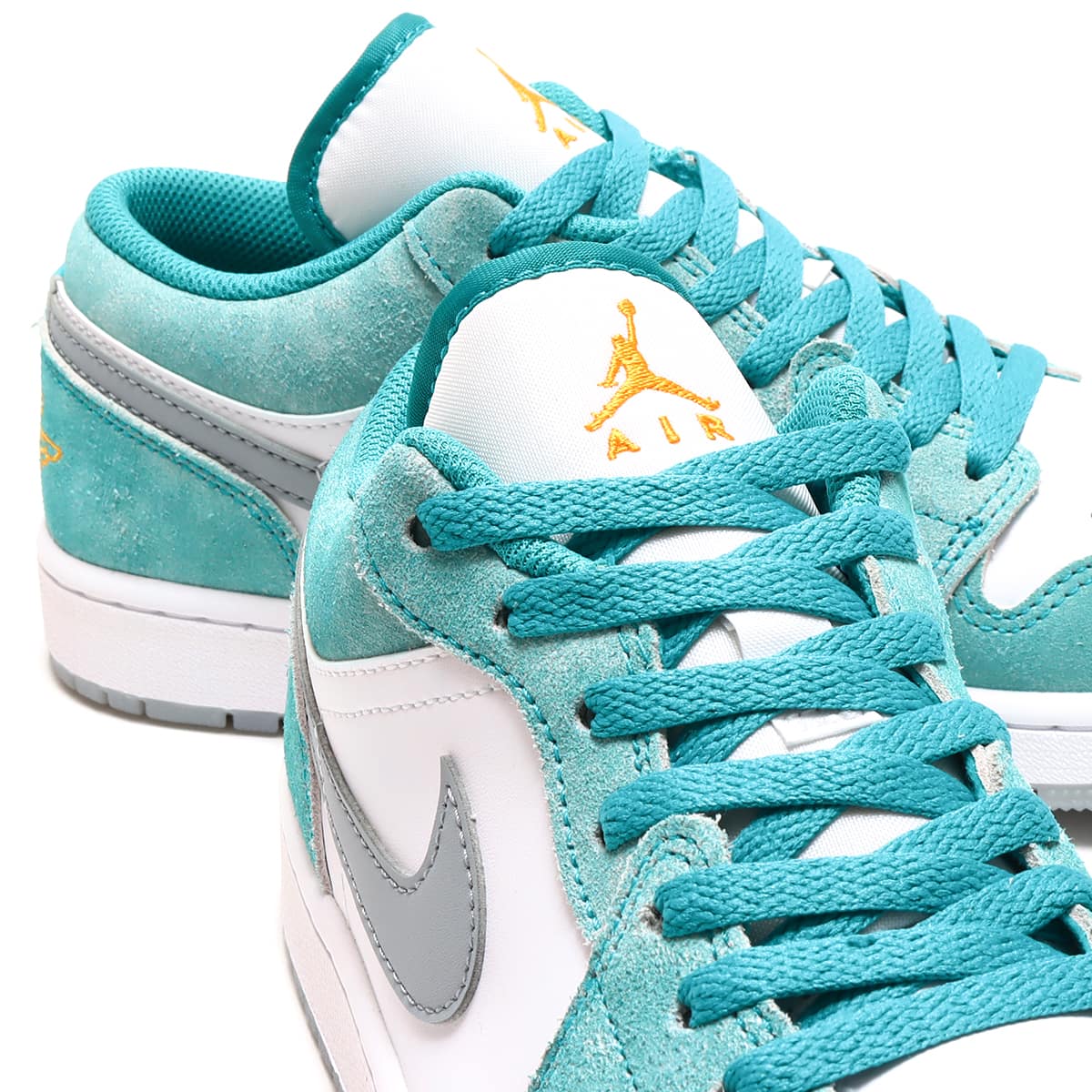 JORDAN BRAND AIR JORDAN 1 LOW SE NEW EMERALD/TAXI-WHITE-LT STEEL